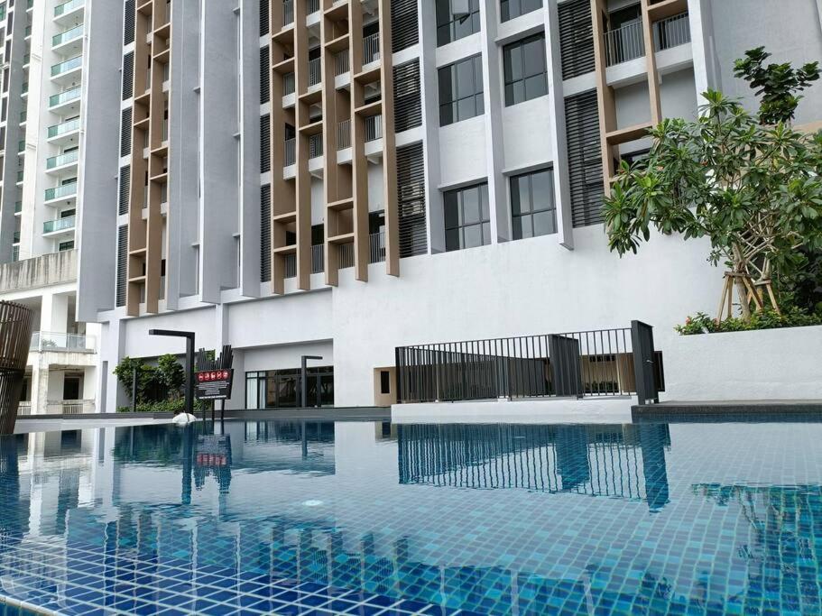 Sky Trees 4 Guests High Floor Smart Tv Garden View A1801 Apartment Johor Bahru Exterior foto