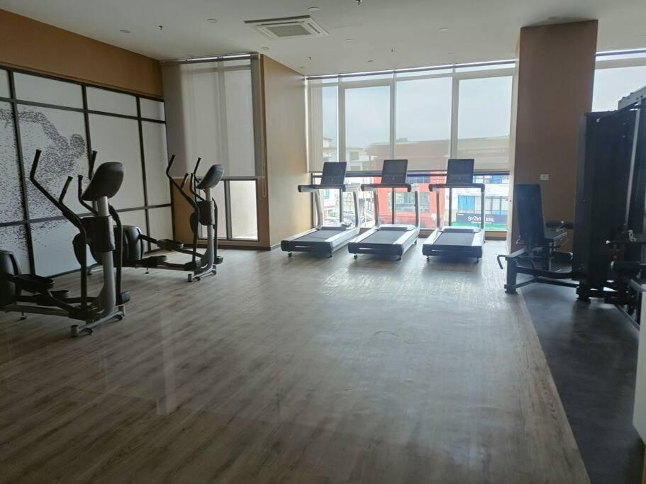 Sky Trees 4 Guests High Floor Smart Tv Garden View A1801 Apartment Johor Bahru Exterior foto